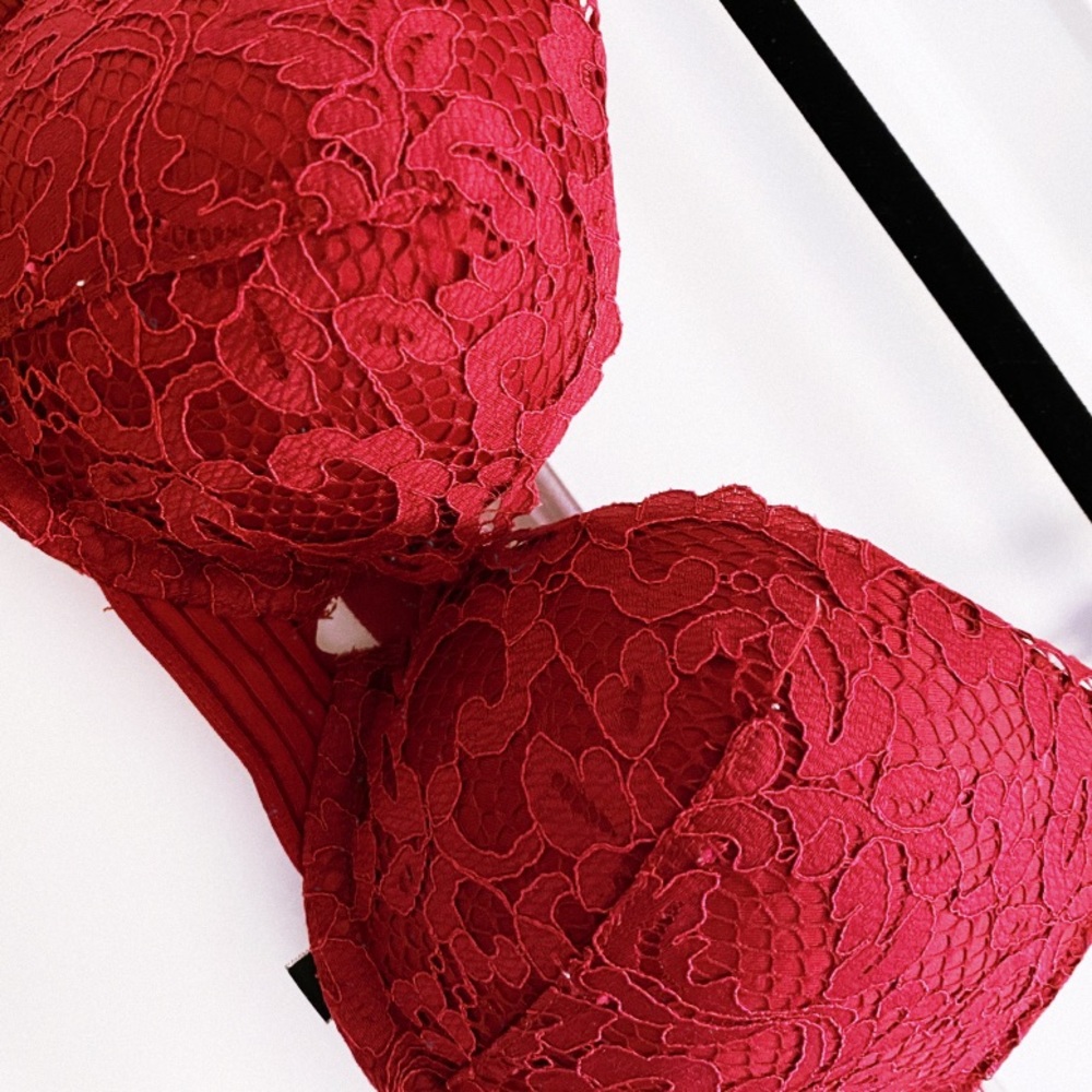 VICTORIA’S SECRET very sexy bra - Picture 7 of 7